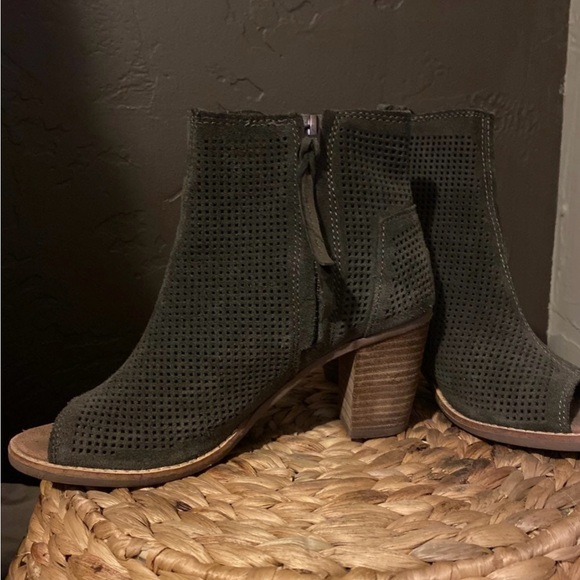 TOMS Booties - Picture 2 of 3